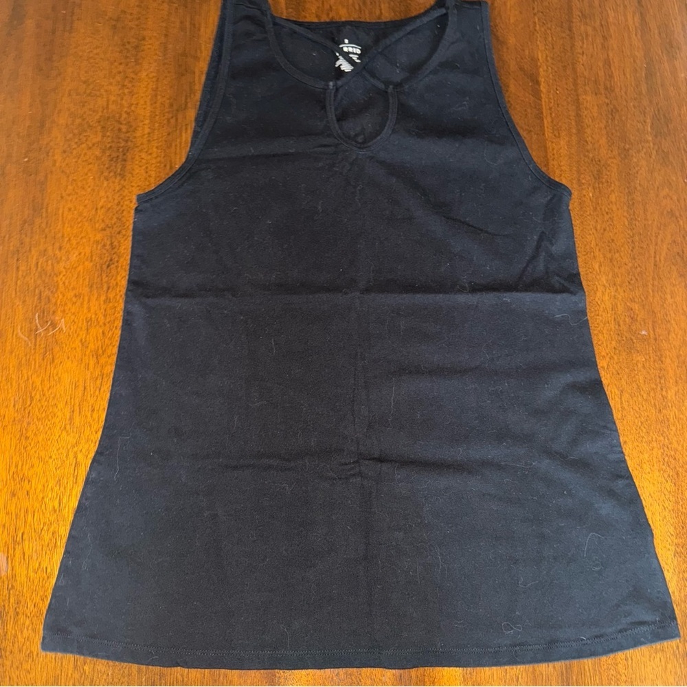 Torrid Criss Cross Front Black Tank Top Size 2 2XL